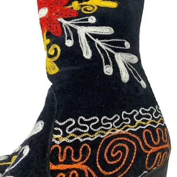 Artemis Black Velvet Embroidered Boot Women's Size 37 - Picture 4 of 13